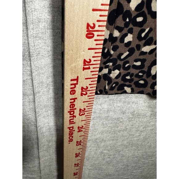 NWT Rafaella Comfort Pull On Capri Pants Leopard Print Size 6 Elastic Waist - Picture 7 of 11